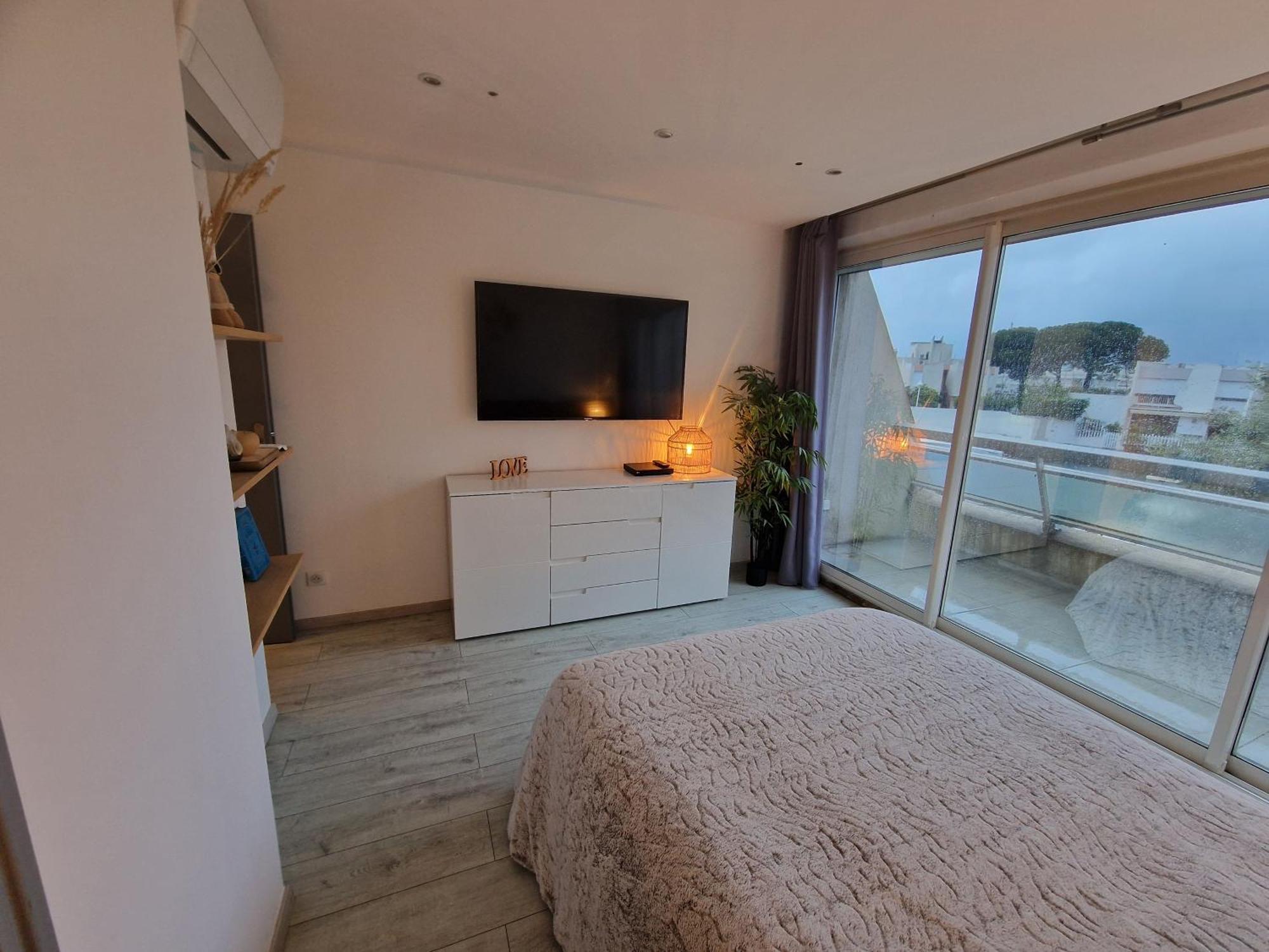 Marina Exceptionnelle - 8 Pers - 120 M2 Vue Mer - Suites Parentales - Cinema - Ponton Le Grau-du-Roi Esterno foto